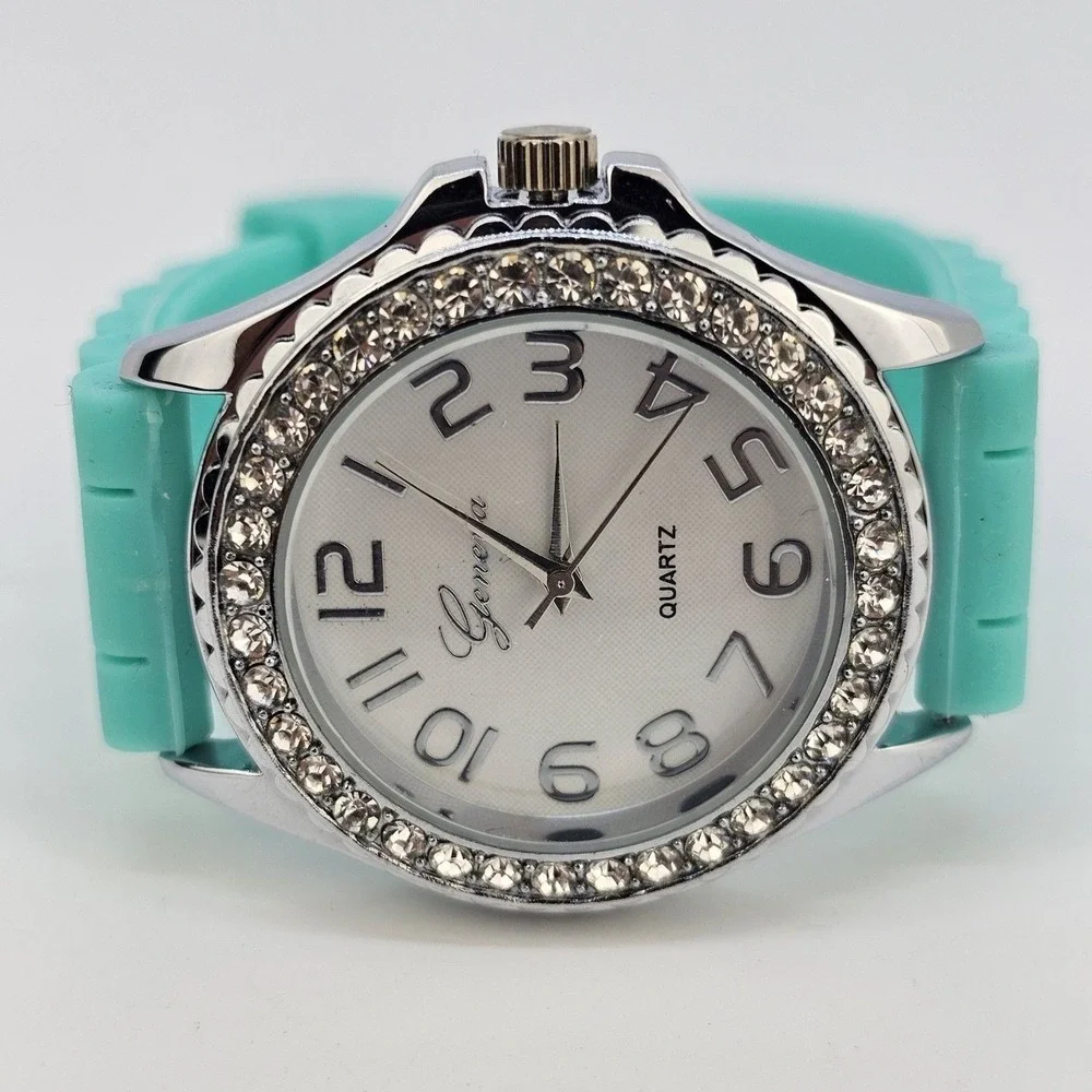 38MM Women's Watch White Dial‎ Rhinestone Bezel Green Plastic Bands New Battery